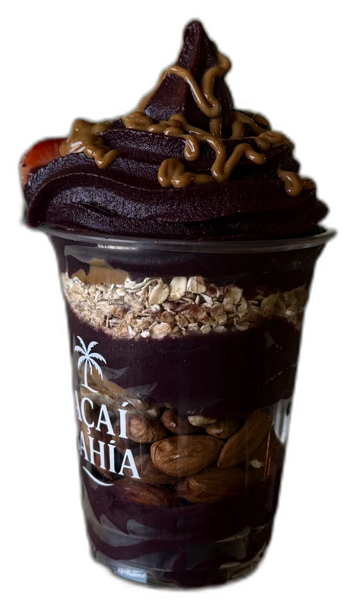 Açaí con manjar, granola, almendras y maní